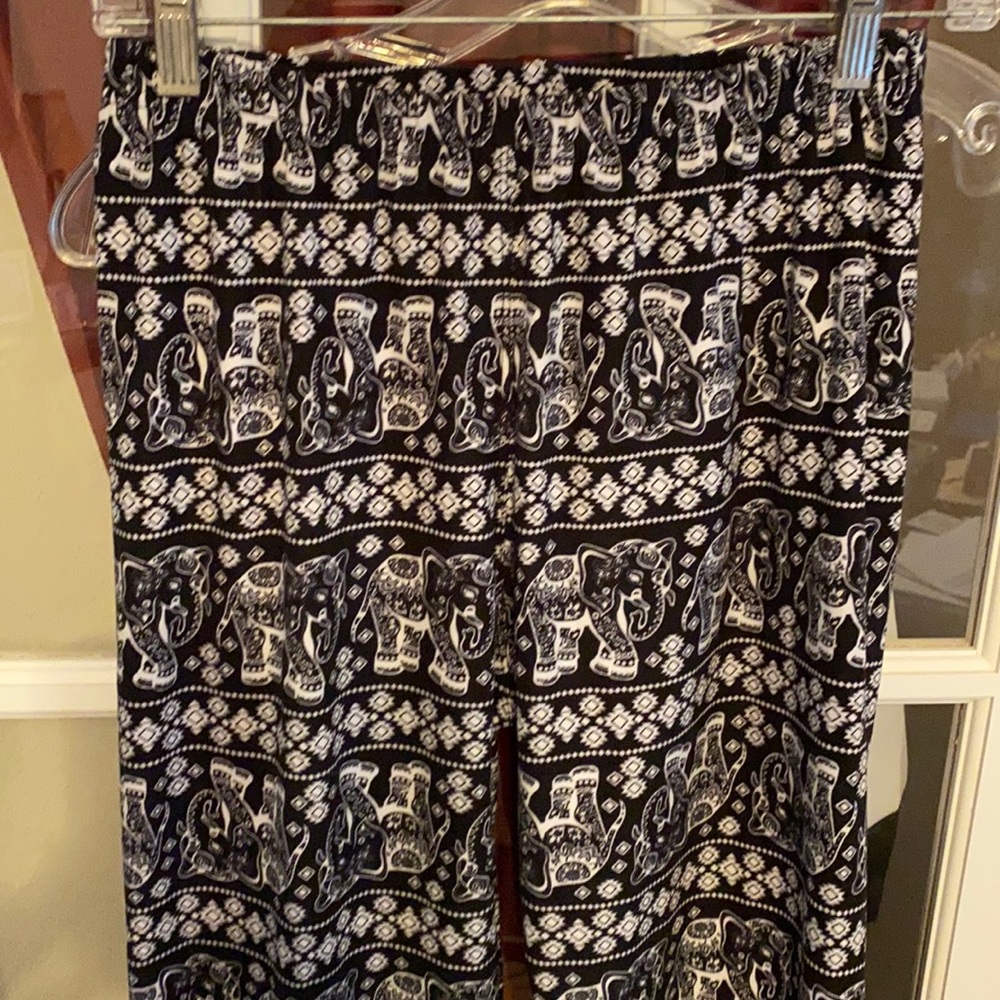 Butter Soft LuLaRoe Small Elephant Leggings.